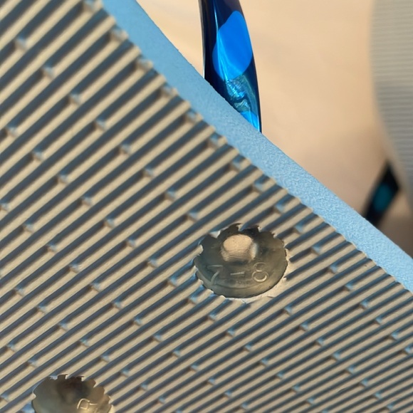 Vera Bradley - size medium 7-8 - flip flops . NWOT - Picture 11 of 12